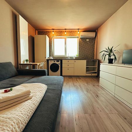 Neo - Trei - Cosy Studio Timişoara Extérieur photo
